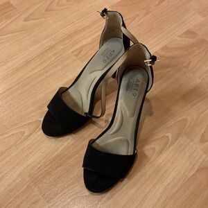 APT 9 Black Heels